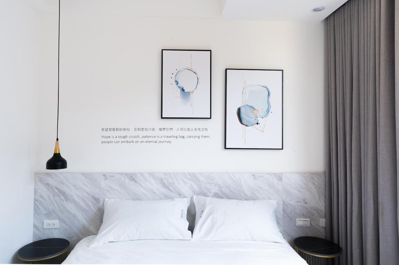 The Way Inn Taichung Exterior foto