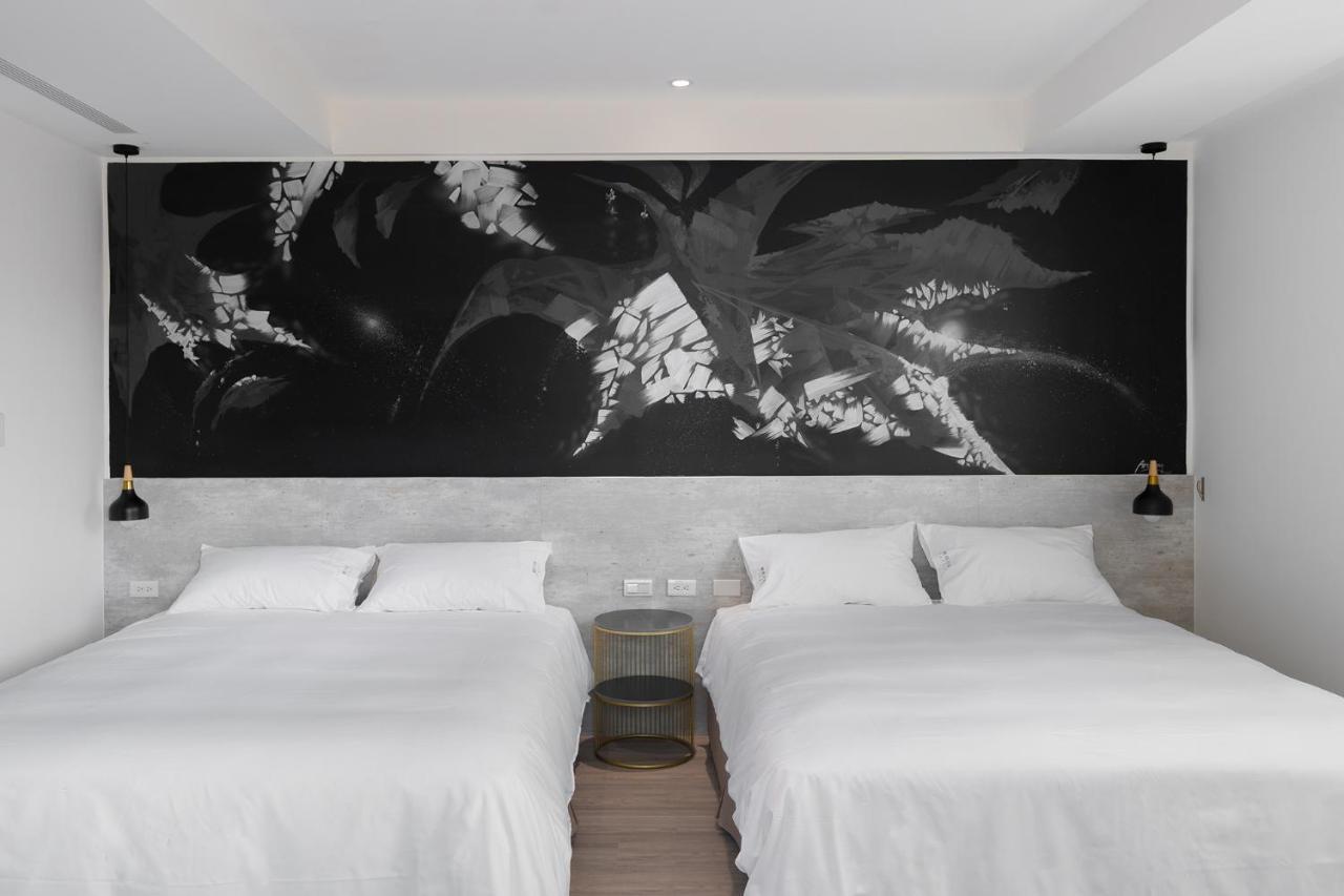 The Way Inn Taichung Exterior foto