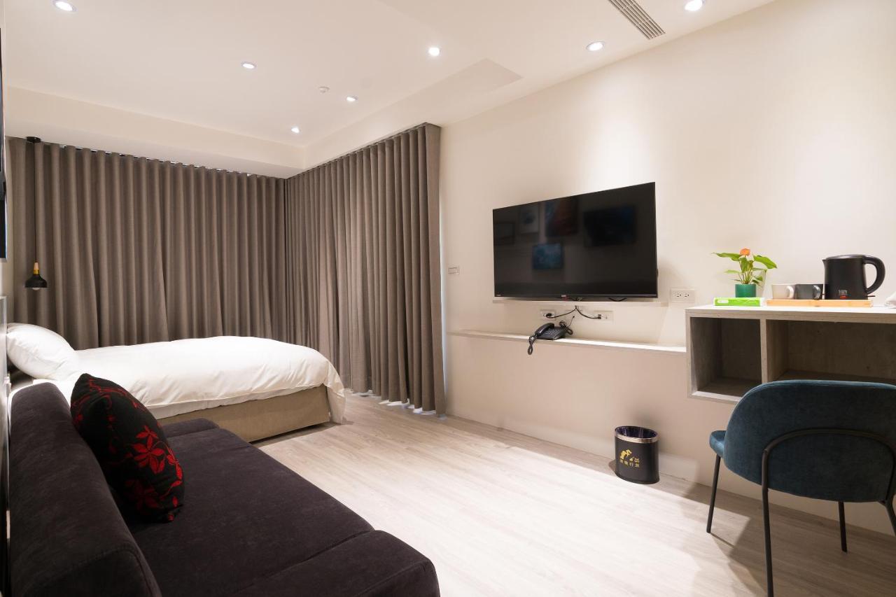 The Way Inn Taichung Exterior foto
