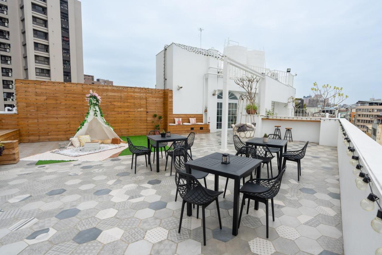 The Way Inn Taichung Exterior foto