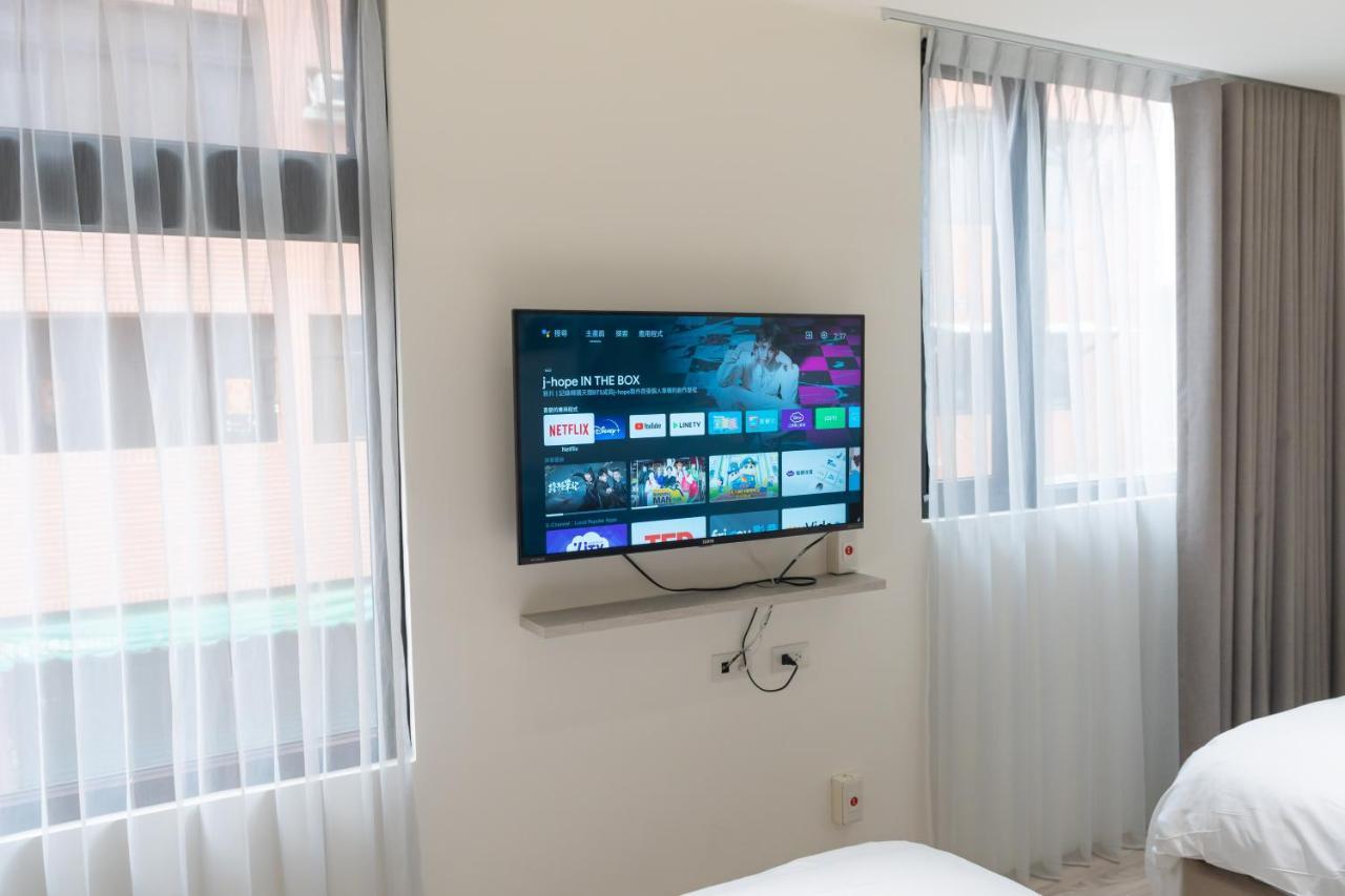 The Way Inn Taichung Exterior foto